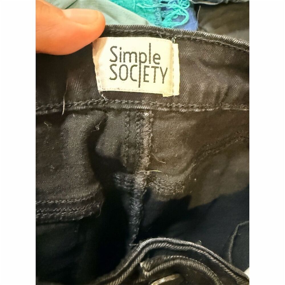 Simple Society Women's Black Distressed Skinny Jeans Size 7/28 - Picture 2 of 4